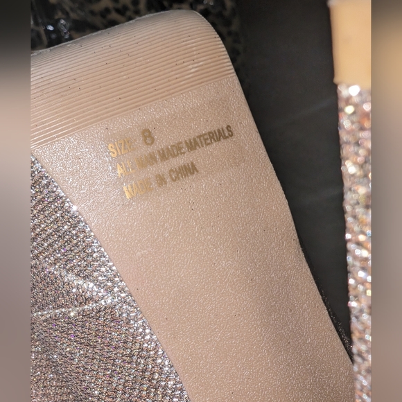 Sz 8 Sparkly Gold platform pumps from Charlotte Russe - Picture 4 of 5